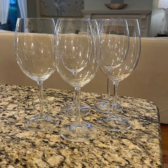 5 Red Wine 🍷 Glasses Set - Picture 1 of 3